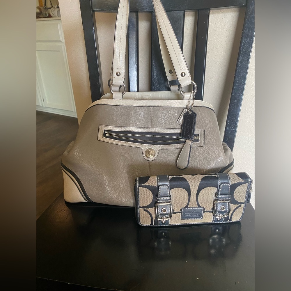Coach shoulder bag with matching wallet